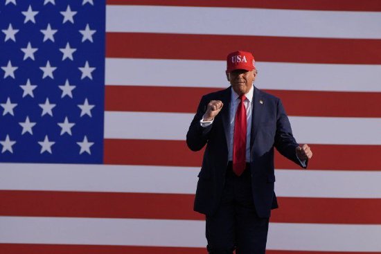 伍祥配资 “和平总统”特朗普面临“最棘手”俄乌冲突 停火捆绑贸易协议遭质疑