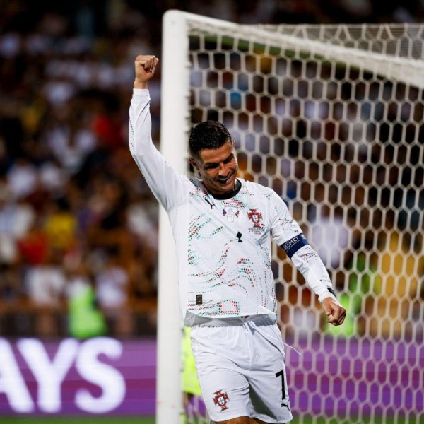 广禾配资 葡萄牙主帅一句话得罪C罗？B席：若能夺世界杯冠军，他将完美收官